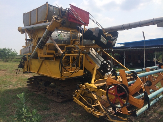 ขายรถเกี่ยว ไทเส็ง อุ้ม 2.5 ตัน ขายรถเกี่ยว ไทเส็ง อุ้ม 2.5 ตัน