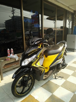 มีโอ 125 รุ่น GTX (ล้อแม็กซ์แท้) ปลายปี 2554 สีดำเหลือง รถสวยสปอร์ต หล่อๆเลย
