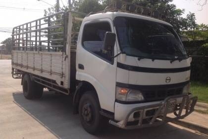 ขาย 450,000 บาท HINO DUTRO ปี 48 ยาว 4.5 เมตร เครื่อง 121 แรง หัวบาง ยางดี คัสชีสวย เอกสารเล่มทะเบีย
