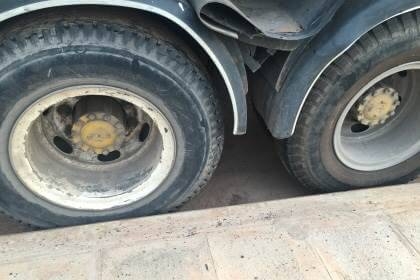 ขาย 1,230,000 บาท HINO MEGA 260 ปี 48 พร้อม หาง 3 เพลา PANUS ยาว 12 เมตร ปี 49 เครื่องดี คัสชีสวย ยา