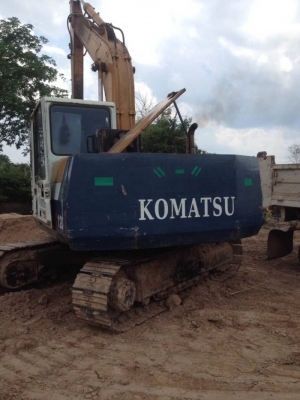 KOMATSU PC120-5 ราคา 495,000 บาท เครื่องดี ปั้มแรง โช่หนา เอวแน่น ไฟฟ้าตัด เอกสารอินวอยท์   รถอยู่ จ.สกลนคร โทร&amp;ไอดีไลน์ 0610710295