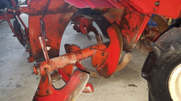 รถยกร่อง คลุมพสาติก อุปกรณ์ครบ สอบถามได้ต่อรองได้ขายได้ขาย