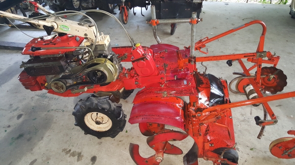 รถยกร่อง คลุมพสาติก อุปกรณ์ครบ สอบถามได้ต่อรองได้ขายได้ขาย