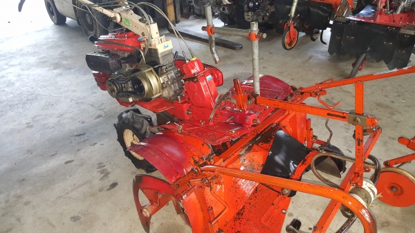 รถยกร่อง คลุมพสาติก อุปกรณ์ครบ สอบถามได้ต่อรองได้ขายได้ขาย