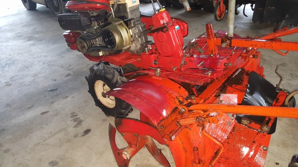 รถยกร่อง คลุมพสาติก อุปกรณ์ครบ สอบถามได้ต่อรองได้ขายได้ขาย