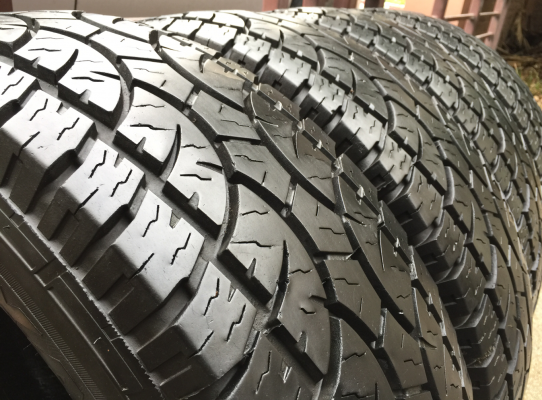 ยาง All Deestone 30 9.5 R15 ปี15 ดอกเต็ม ไม่มีปะ เนื้อนิ่มๆ ใช้ยาว ราคาไม่แพง ยาง All Deestone 30 9.5 R15 ปี15 ดอกเต็ม ไม่มีปะ เนื้อนิ่มๆ ใช้ยาว ราคาไม่แพง