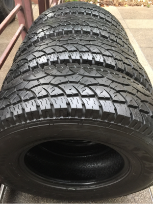 ยาง All Deestone 30 9.5 R15 ปี15 ดอกเต็ม ไม่มีปะ เนื้อนิ่มๆ ใช้ยาว ราคาไม่แพง ยาง All Deestone 30 9.5 R15 ปี15 ดอกเต็ม ไม่มีปะ เนื้อนิ่มๆ ใช้ยาว ราคาไม่แพง