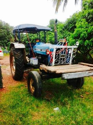 FORD 77 T-1. อุปกรณ์ ผาน7. ไม่มีดันหน้า เครื่องเกียดี ปั้มดี ไฮดรอลิคดี FORD 77 T-1. อุปกรณ์ ผาน7. ไม่มีดันหน้า เครื่องเกียดี ปั้มดี ไฮดรอลิคดี