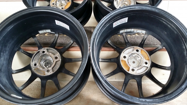 แม็กขอบ15 ADVAN Racing 4รู100 กว้าง7 ET38 แม็กขอบ15 ADVAN Racing 4รู100 กว้าง7 ET38