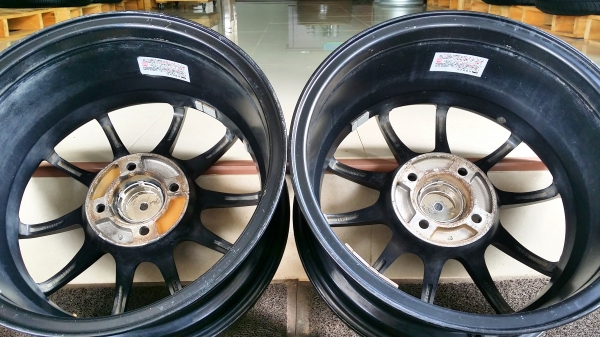 แม็กขอบ15 ADVAN Racing 4รู100 กว้าง7 ET38 แม็กขอบ15 ADVAN Racing 4รู100 กว้าง7 ET38