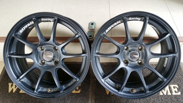แม็กขอบ15 ADVAN Racing 4รู100 กว้าง7 ET38 แม็กขอบ15 ADVAN Racing 4รู100 กว้าง7 ET38