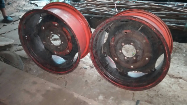 กะทะล้อใล่รถคูโบต้าL45L47ใด้คับ