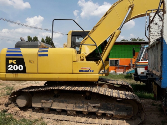 KOMATSU PC200-8 เครื่องดี โซ่หนา พร้อมใช้ เอกสารเล่มทะเบียน