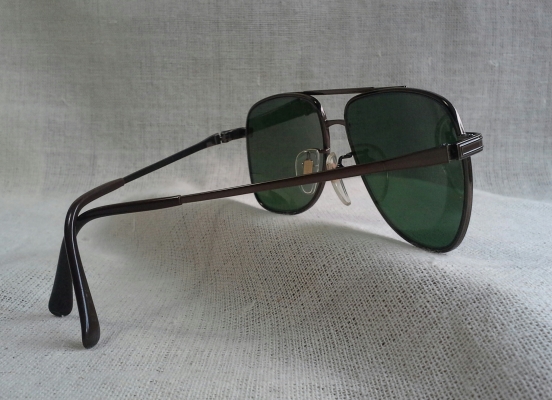 แว่นตาเจแปนิชวินเทจ ยุค '90s 'ไททาเนียมบริสุทธิ์' Vintage BR OPTICAL handnade in Japan แว่นตาเจแปนิชวินเทจ ยุค '90s 'ไททาเนียมบริสุทธิ์' Vintage BR OPTICAL handnade in Japan