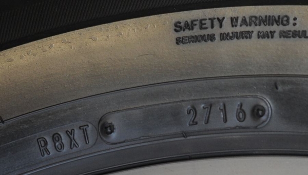 ยาง Dunlop 265 60 18 ปี16 ยาง Dunlop 265 60 18 ปี16