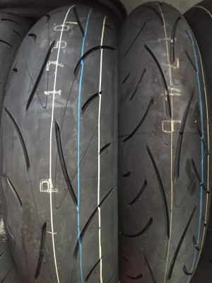 ยางใหม่ Dunlop Rd Sport มีหลายขนาด เกรดZR ปี2017 ราคาไม่แพง