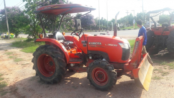 ขายรถไถ Kubota L3608 รถสวยเดิมๆๆพร้อมอุปกรณ์หน้าหลัง มีเล่มพร้อมโอนครับ