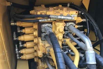 ขาย!! &gt;&gt;&gt; Komatsu Pc200 รุ่น 8 MO สวยเต็ม ไมล์ 5,100ชั่วโมง &lt;&lt;&lt; เบอร์ติดต่อ 098-7155789