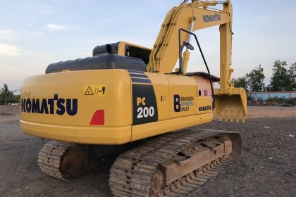 ขาย!! &gt;&gt;&gt; Komatsu Pc200 รุ่น 8 MO สวยเต็ม ไมล์ 5,100ชั่วโมง &lt;&lt;&lt; เบอร์ติดต่อ 098-7155789