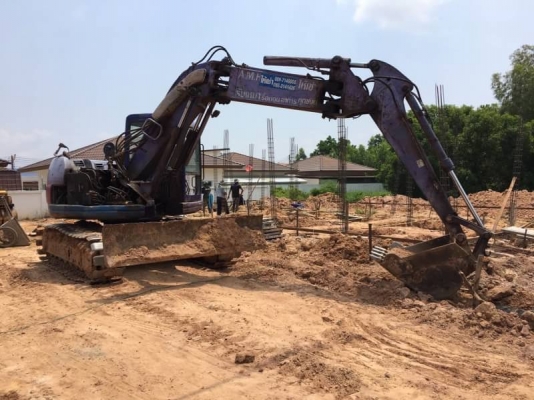 KOMATSU PC128UU-1E ราคา 575,000 บาท เครื่อง คามิ้นท์ดี  ปั้มแรง โช่หนา เอวแน่น ไฟฟ้าตัด เอกสารชื้อขาย  รถอยู่ จ.สกลนคร โทร&amp;ไอดีไลน์ 0610710295