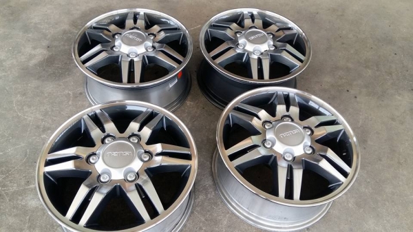 ขายล้อแม็ก Isuzu ก้ามปู 16" สนใจติดต่อร้าน ก.เจริญการยางครับ 081-3747940 ขายล้อแม็ก Isuzu ก้ามปู 16" สนใจติดต่อร้าน ก.เจริญการยางครับ 081-3747940