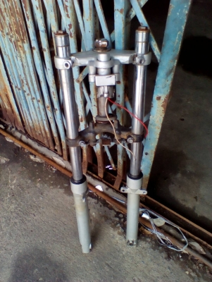 โช้คและแผงคอ N โปรอาร์ม โช้คและแผงคอ N โปรอาร์ม