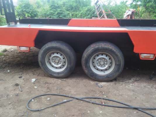 ขายเทเลอร์ ลากรถเกี่ยว มีระบบเบรค เล่มทะเบียนพร้อม