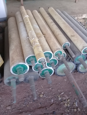 ลูกกลิ้งยางสภาพดีสต๊อกโรงงาน