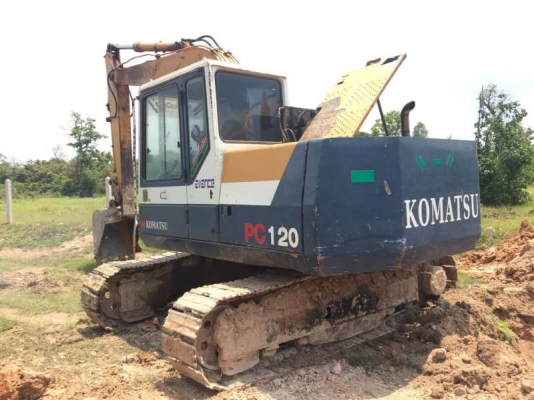KOMATSU PC120-5 ราคา 495,000 บาท เครื่องดี ปั้มแรง โช่หนา เอวแน่น ไฟฟ้าตัด เอกสารอินวอยท์   รถอยู่ จ.สกลนคร โทร&amp;ไอดีไลน์ 0610710295