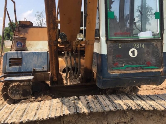 KOMATSU PC120-5 ราคา 495,000 บาท เครื่องดี ปั้มแรง โช่หนา เอวแน่น ไฟฟ้าตัด เอกสารอินวอยท์   รถอยู่ จ.สกลนคร โทร&amp;ไอดีไลน์ 0610710295