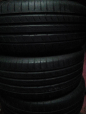 ขายยาง225 55 17มี4เส้น ขายยาง225 55 17มี4เส้น