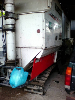 ขาย 435,000 บาท KUBOTA DC95GM 2,xxx ชม. เครื่องดี ช่วงล่างเต็ โช่หนนา อุ้มสวย เอกสารเล่มทะเบียน รถอยู่ จ.ยโสธร 0610710295 ขาย 435,000 บาท KUBOTA DC95GM 2,xxx ชม. เครื่องดี ช่วงล่างเต็ โช่หนนา อุ้มสวย เอกสารเล่มทะเบียน รถอยู่ จ.ยโสธร 0610710295