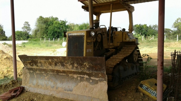 ขายรถแทรกเตอร์ CAT D5H เล่มทะเบียน ป๊อคเก็ตลอย รถพร้อมใช้ เกียร์ท๊อก ผานดันปรับได้ 5 ทิศทาง ระบบสมบูรณ์ ราคา.600000 สนใจโทรมาที่.081-3531945 ไอดีลาย 0813531946 ต่อ.บางนา รถอยู่ปราจีน