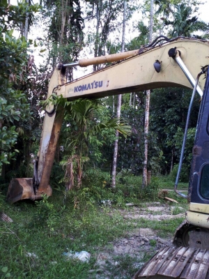 ขายPc200-6. ไฟฟ้าครบ เอกสารซื้อขาย รถทำงานดี เอวดี