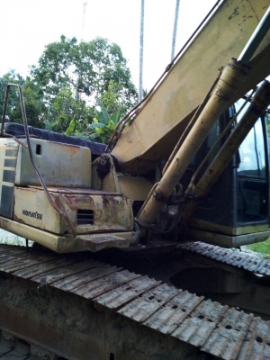 ขายPc200-6. ไฟฟ้าครบ เอกสารซื้อขาย รถทำงานดี เอวดี