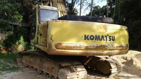 ขายPc200-6. ไฟฟ้าครบ เอกสารซื้อขาย รถทำงานดี เอวดี