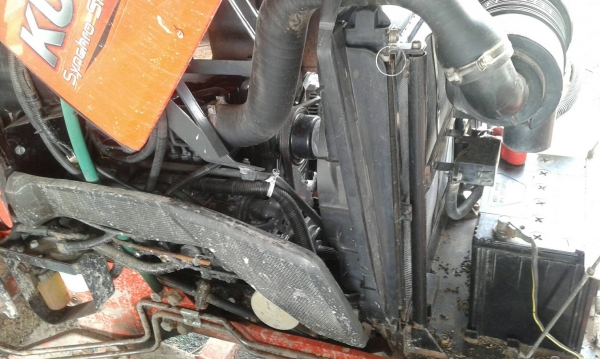 รถไถ 36 แรงปี  53 อุปกร 2 อย่าง   ซ. ม  1200   นิด ฯฯ มือ ราคาเบาฯฯ  255000   บาท  วันทูคอล 098 668-3479 dtac 094 283-9369 สิทธิ์ คับ