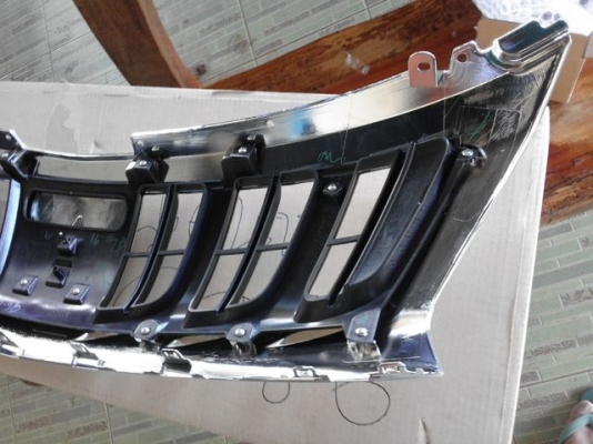 กระจังหน้าหน้าแท้ใหม่ TRITON กระจังหน้าหน้าแท้ใหม่ TRITON