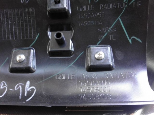 กระจังหน้าหน้าแท้ใหม่ TRITON กระจังหน้าหน้าแท้ใหม่ TRITON