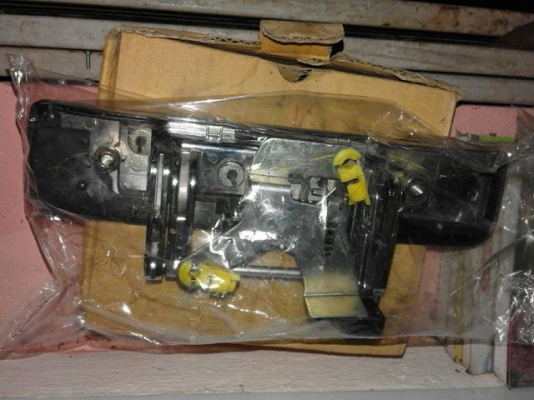 มือเปิดฝาปิดท้ายรุ่นชุบ ISUZU All new มือเปิดฝาปิดท้ายรุ่นชุบ ISUZU All new