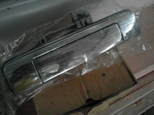 มือเปิดฝาปิดท้ายรุ่นชุบ ISUZU All new