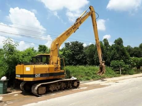 CAT E120B CAT E120B