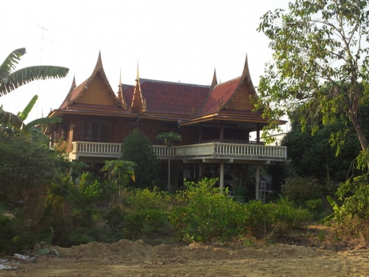 ขายที่ดินและบ้าน 2.4ไร่ สุพรรณบุรี