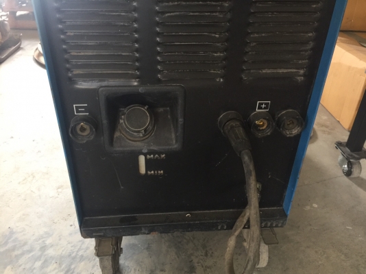 ตู้เชื่อมอาร์กอน Air Liquide DVW-26 ตู้เชื่อมอาร์กอน Air Liquide DVW-26