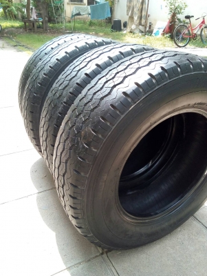 215/70R15 BRIDGESTONE R623 ดอกหนา ชุด 4 เส้น tel.081-427-3941 215/70R15 BRIDGESTONE R623 ดอกหนา ชุด 4 เส้น tel.081-427-3941