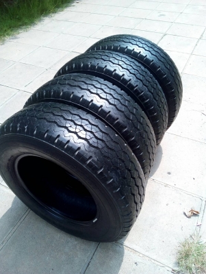 215/70R15 BRIDGESTONE R623 ดอกหนา ชุด 4 เส้น tel.081-427-3941 215/70R15 BRIDGESTONE R623 ดอกหนา ชุด 4 เส้น tel.081-427-3941