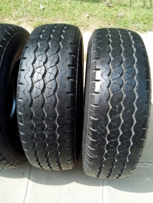 215/70R15 BRIDGESTONE R623 ดอกหนา ชุด 4 เส้น tel.081-427-3941 215/70R15 BRIDGESTONE R623 ดอกหนา ชุด 4 เส้น tel.081-427-3941