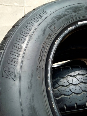 215/70R15 BRIDGESTONE R623 ดอกหนา ชุด 4 เส้น tel.081-427-3941 215/70R15 BRIDGESTONE R623 ดอกหนา ชุด 4 เส้น tel.081-427-3941