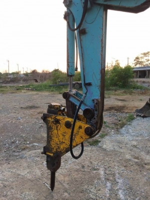 ขาย 3 รายการ 295,000 บาท   KUBOTA RX 35เครื่องดี ปั้มแรง โซ่ไหม่ มีหัวเจาะ  รถลาก รวม3. อย่าง สภาพพร้อมใช้ เอกสารชื้อขาย  รถอยู่ จ.ปทุมธานี โทร&amp;ไอดีไลน์ 0610710295