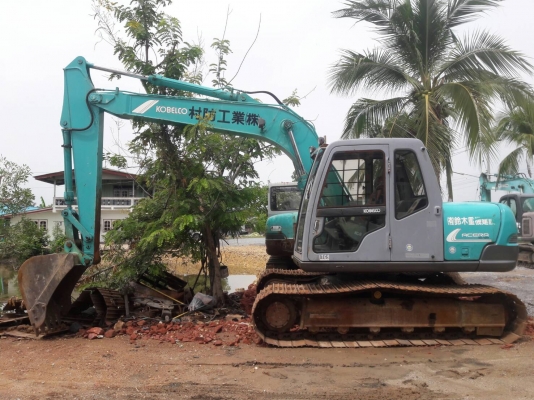 ขายค่ะ..KOBELCO  SK120-3  มาร์คไฟว์  ซุปเปอร์  เก่าญี่ปุ่นแท้  สภาพสวย  เครื่องปั๊มดี  ใช้งานมาแค่  6,XXX  ชั่วโมง..โทร  089-3818694  ดวงนภา
